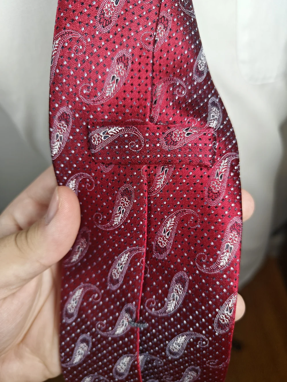 Ermenegildo Zegna Burgundy Red Paisley 100% Silk Jacquard Necktie Made in Italy